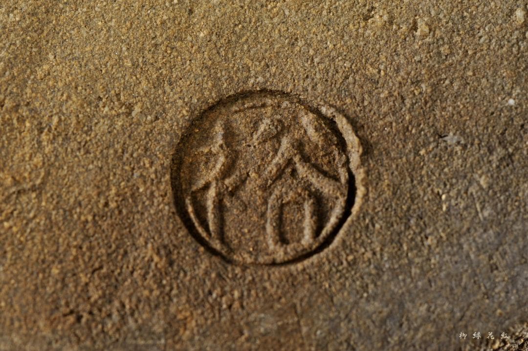 岡田裕 萩灰被 花入 共箱 萩焼 山口県指定無形文化財萩焼保持者 茶道具