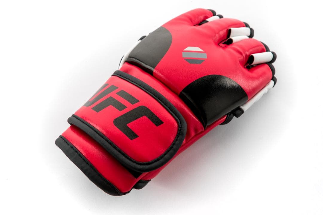 在庫処分！UFC オープンパームMMAトレーニンググローブ 赤 L/XL