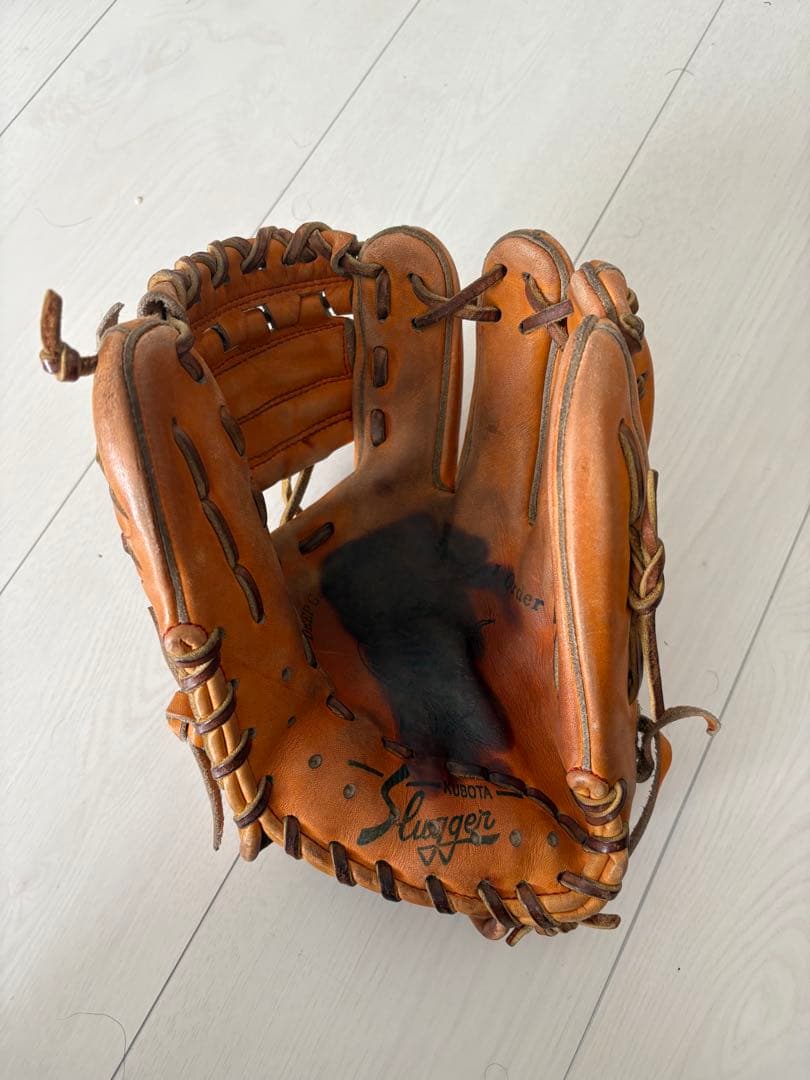 スラッガー　グローブ　石井義人使用