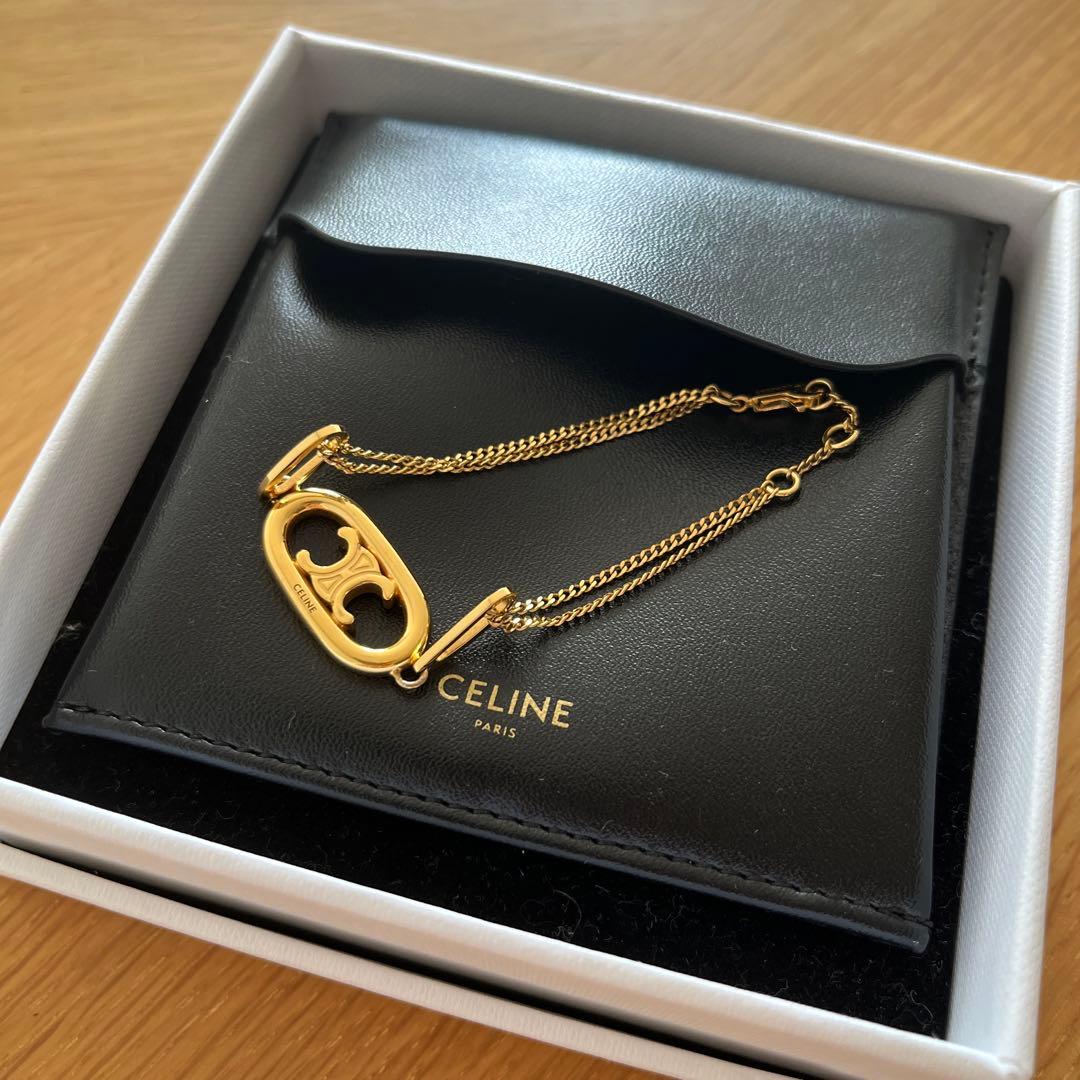 CELINE トリオンフブレスレット