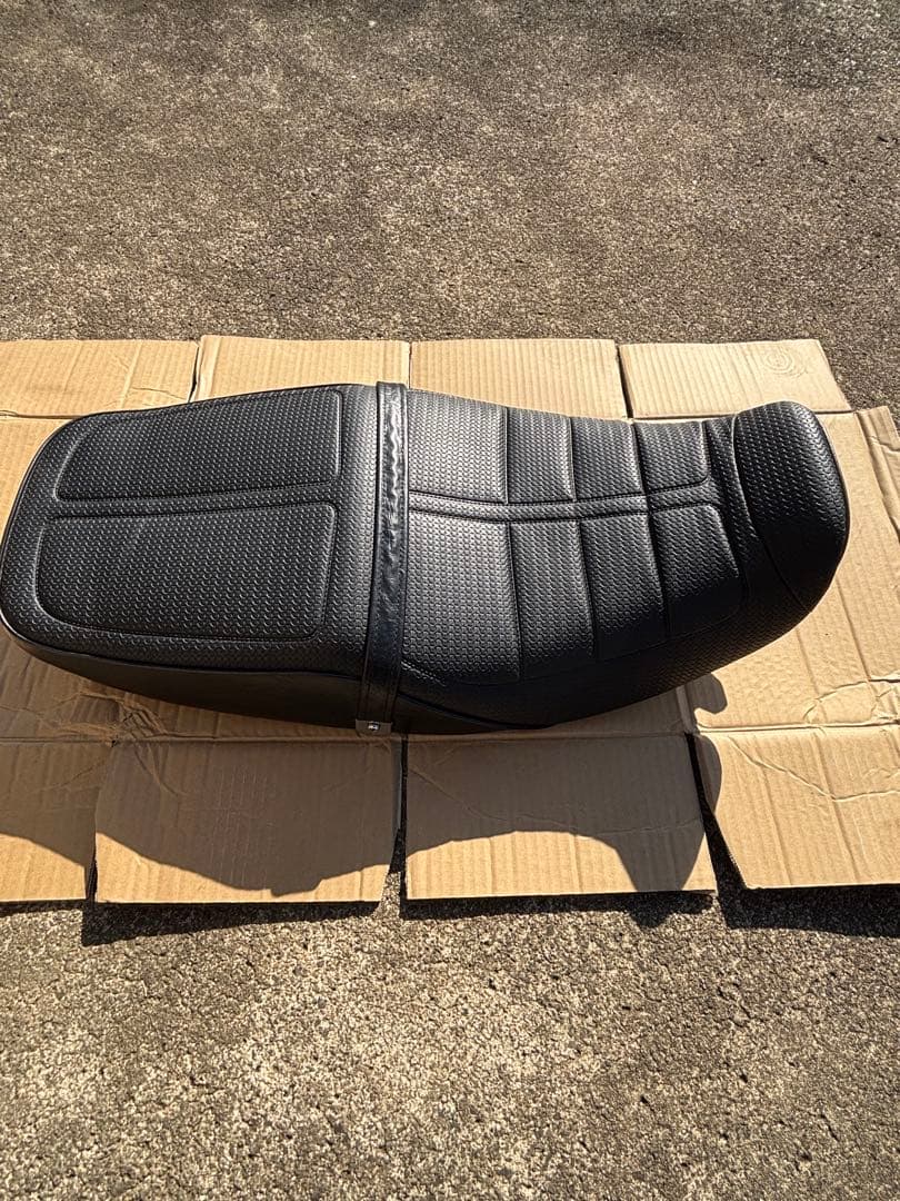 ゼファーχ 純正シート