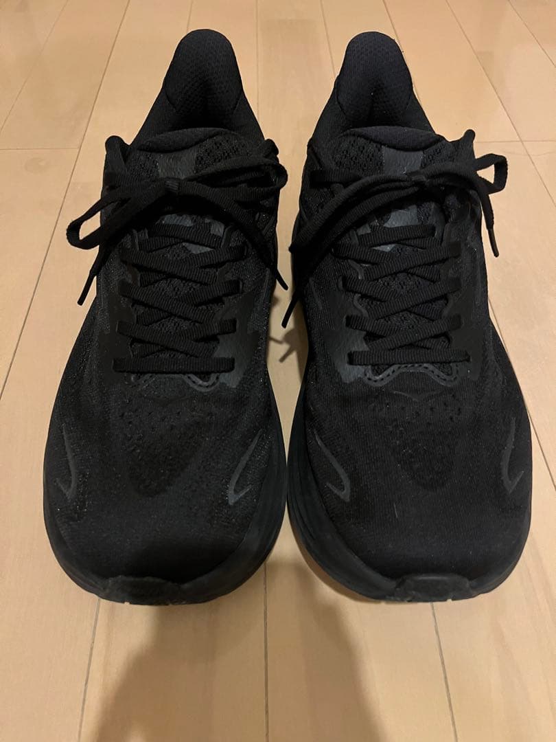 Hoka クリフトン10 トリプルブラック