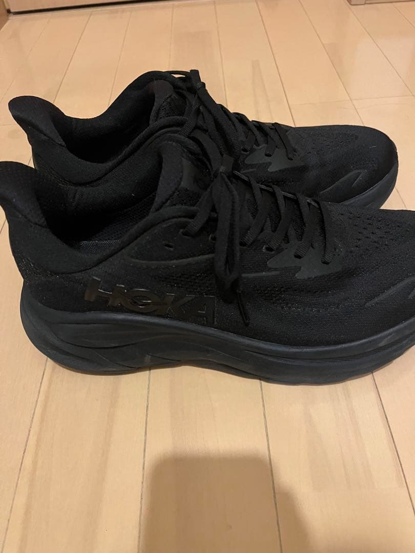 Hoka クリフトン10 トリプルブラック