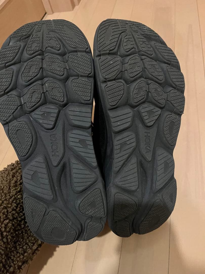 Hoka クリフトン10 トリプルブラック