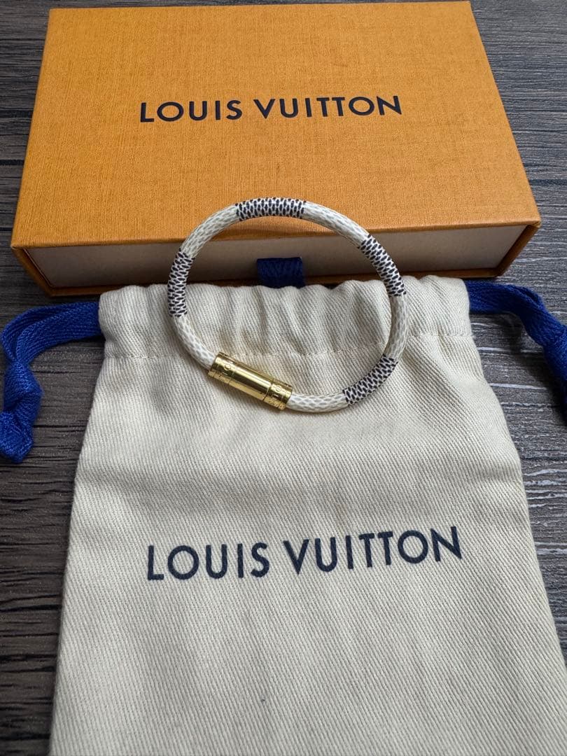 LOUIS VUITTON ブレスレット　キープイット
