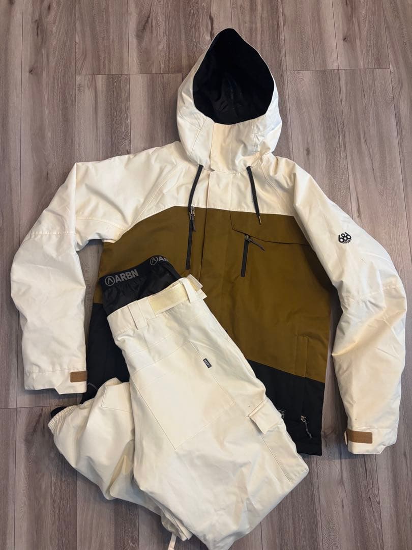 わー様スノーボードウェアセット（ジャケット・パンツ）