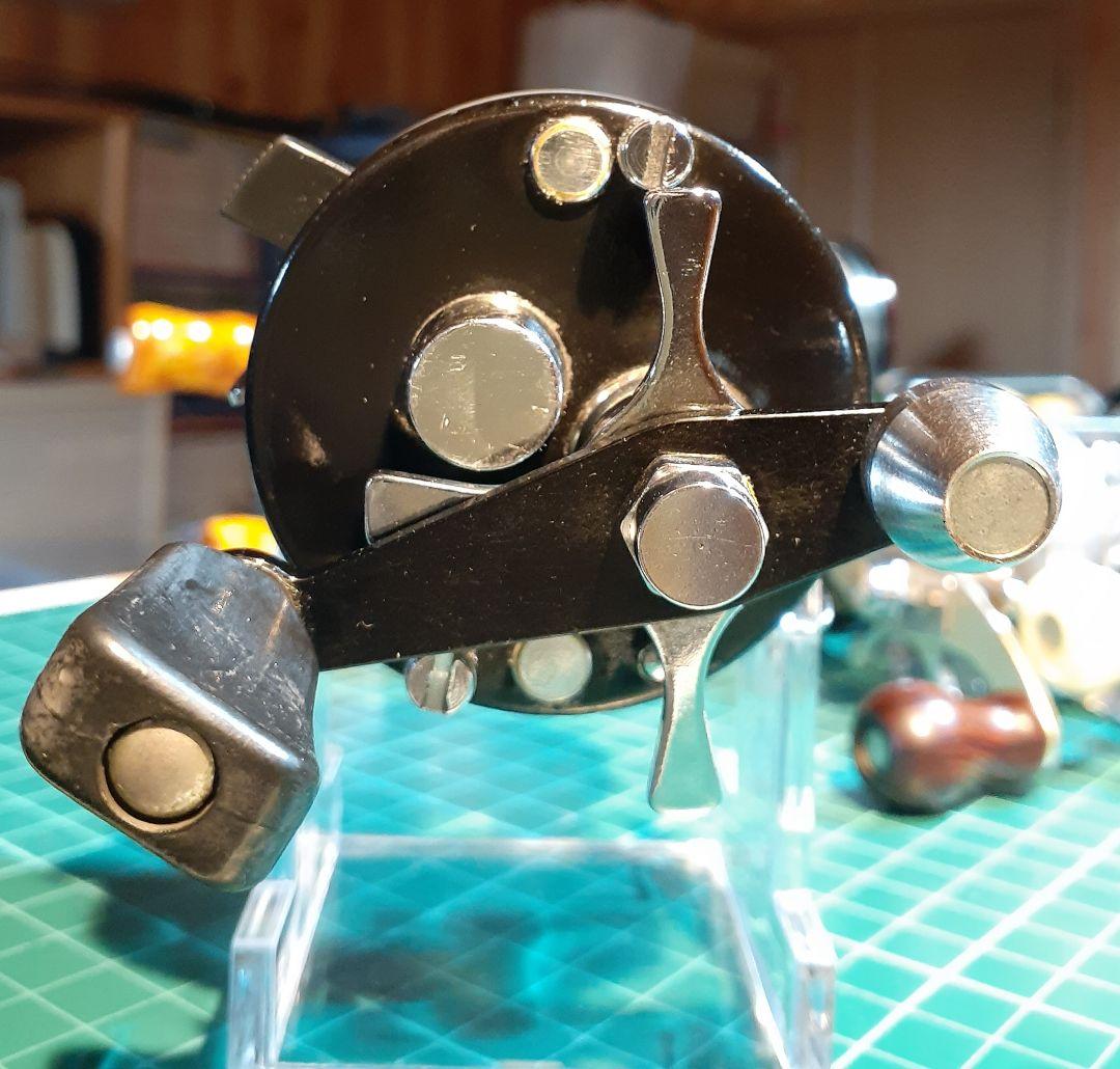 アブガルシア ABU アンバサダー2500C サイドカップ変更