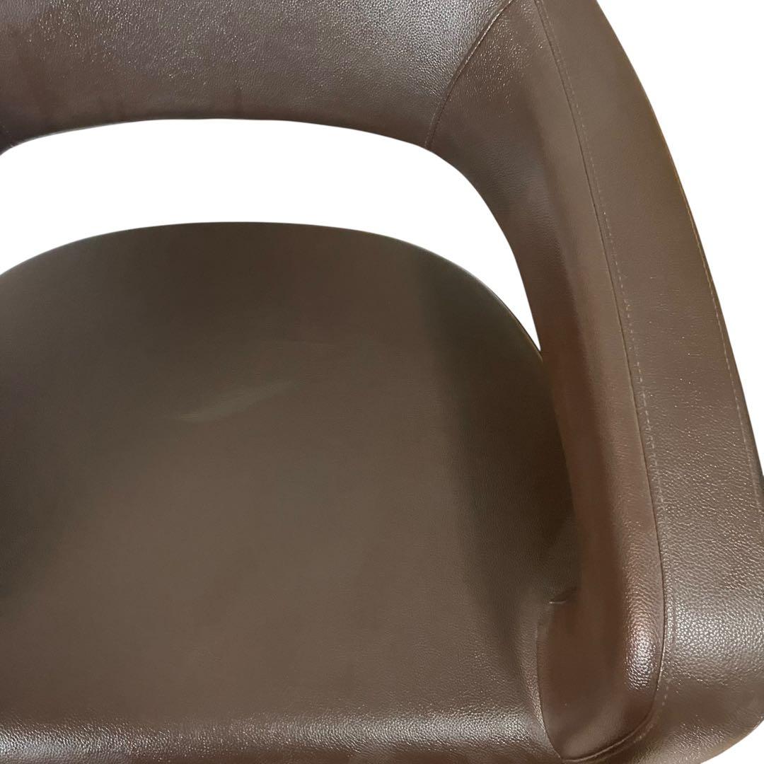 タカラベルモント 美容室チェア ブラウン　高さ調整可能　スタイリングチェア