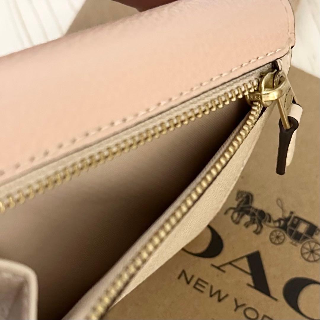 限定品！新品　COACH　コーチ 折り財布 3つ折り財布 ソフトピンク