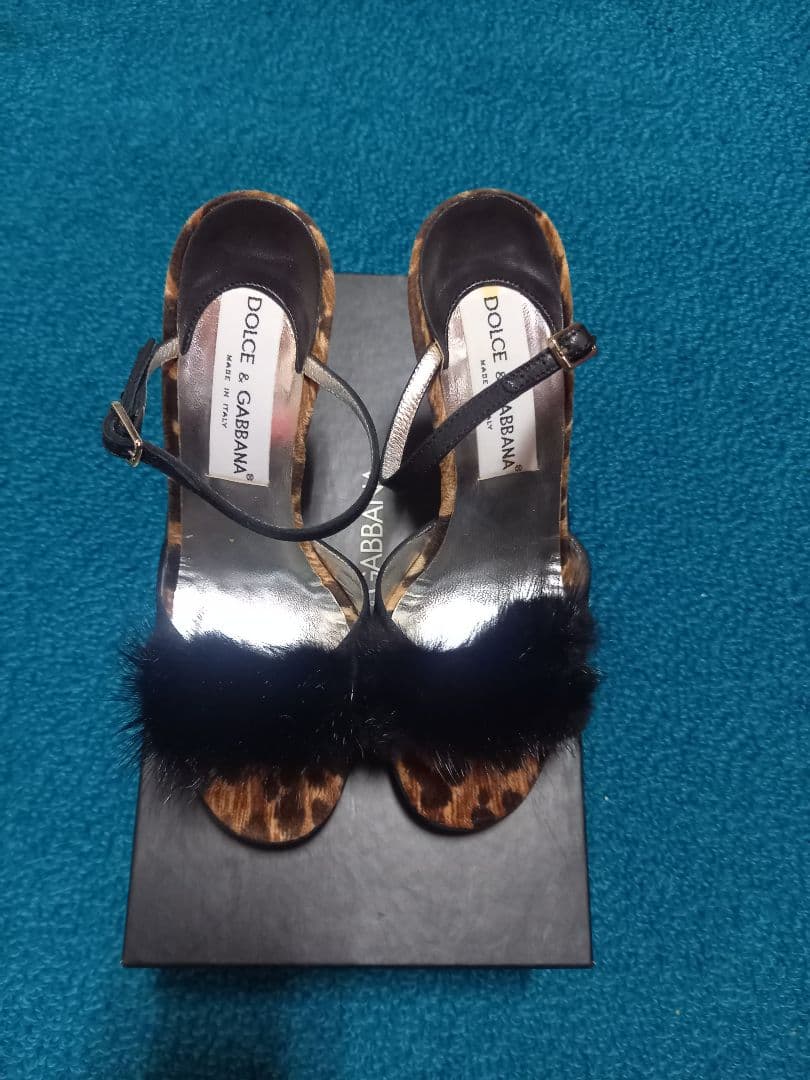 Dolce & Gabbana ミンク付きサンダル