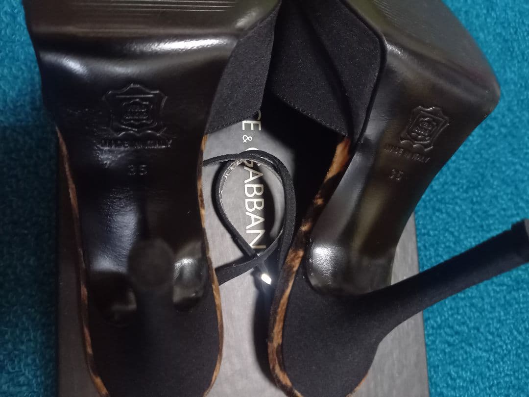 Dolce & Gabbana ミンク付きサンダル