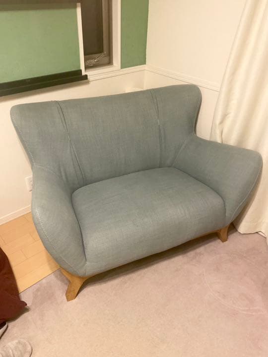1.5人掛け　水色のソファー