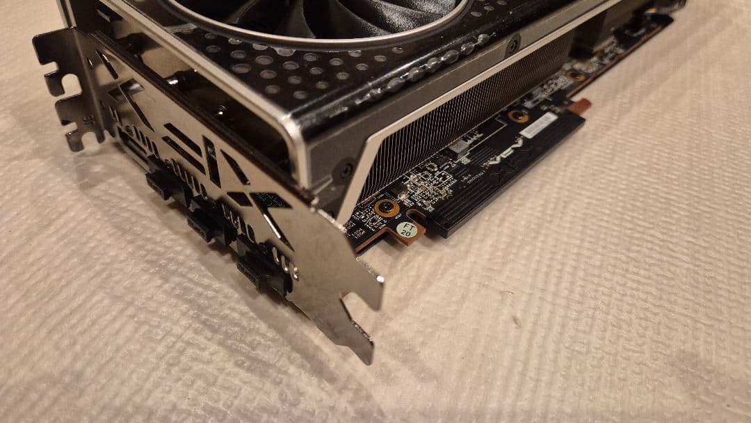 XFX AMD RADEON RX6700XT 中古