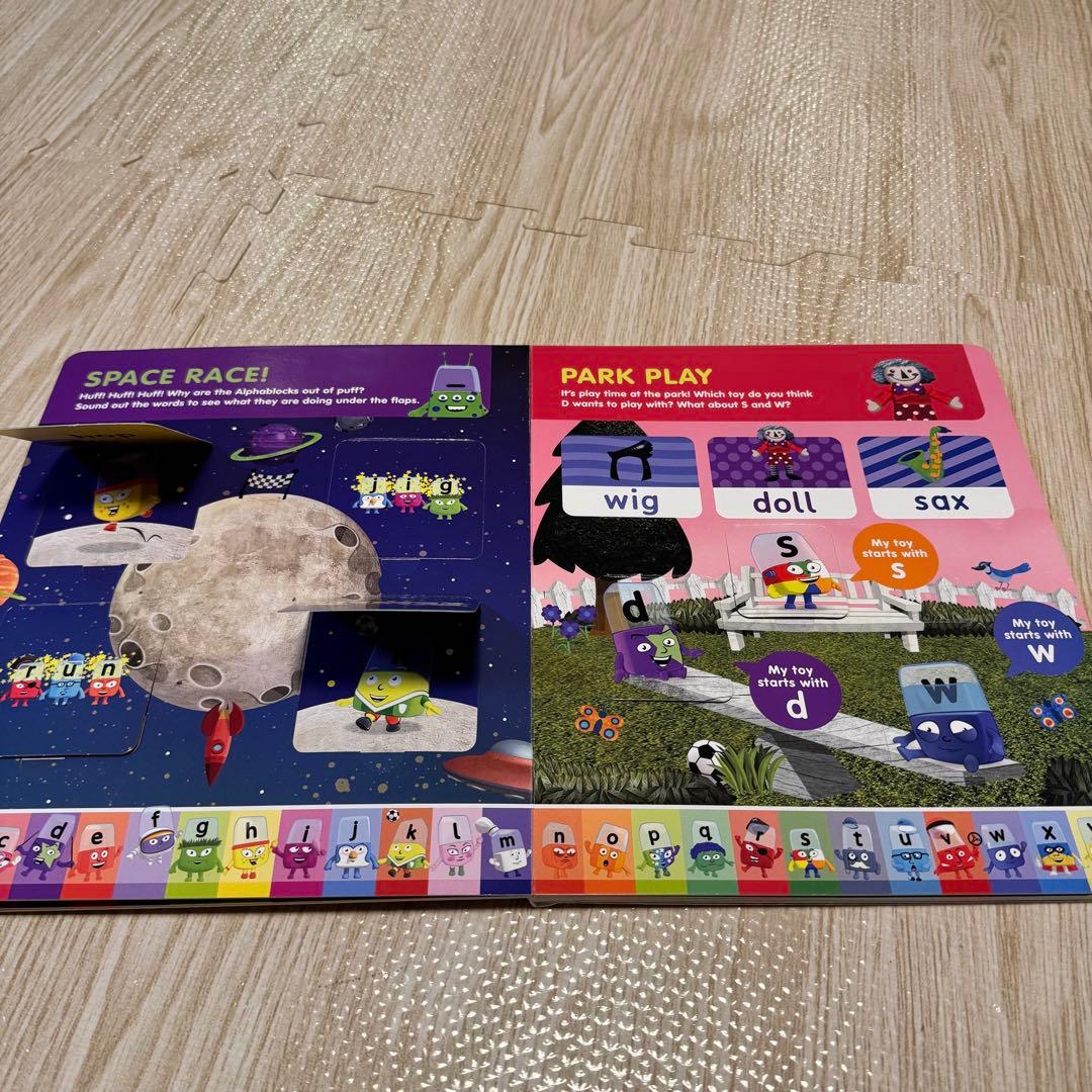 絵本・児童書 Alpha Blocks: A Lift-the-Flap Book
