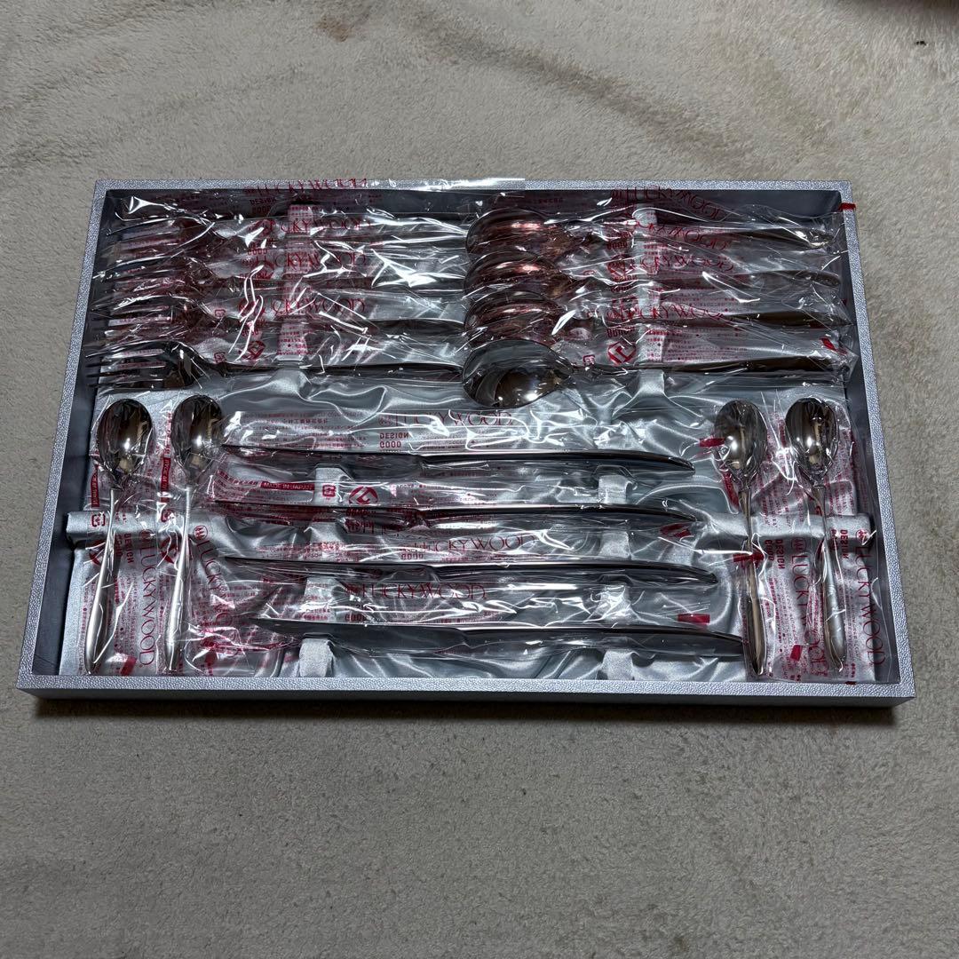 未使用 ラッキーウッド カトラリーセット 16本 LUCKYWOOD