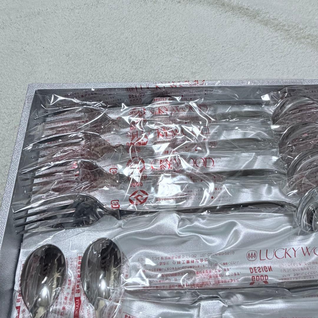 未使用 ラッキーウッド カトラリーセット 16本 LUCKYWOOD