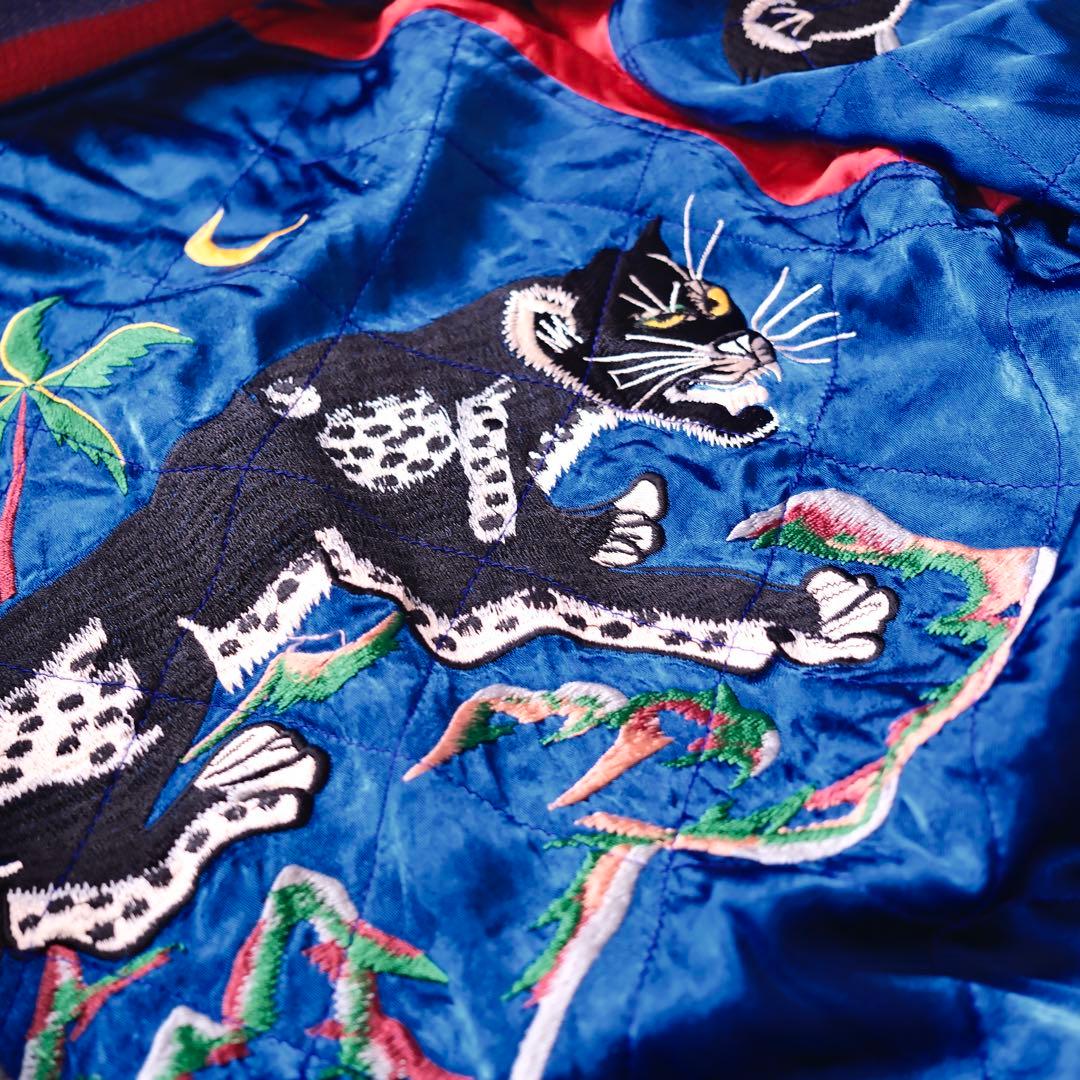 switchスカジャン ベロア刺繍　別珍