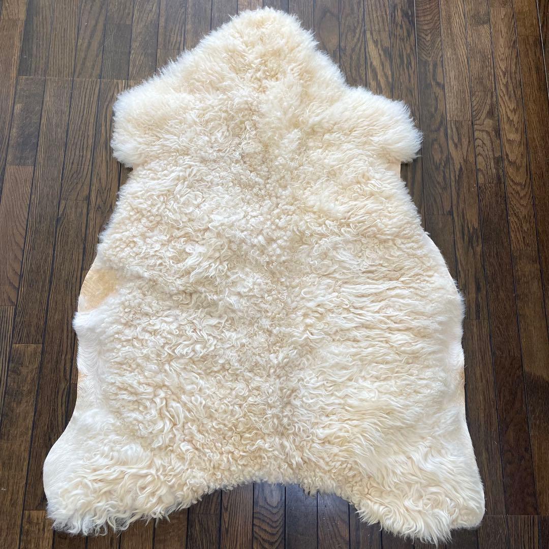 羊毛 シープスキンラグ　毛足の長さミディアムタイプ