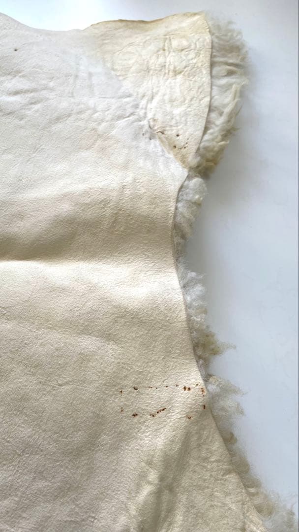 羊毛 シープスキンラグ　毛足の長さミディアムタイプ