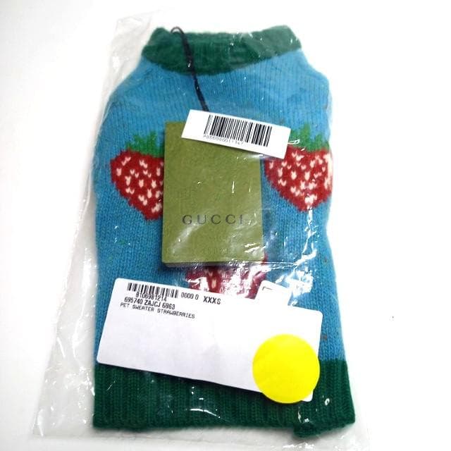 未使用 グッチ 犬 猫 ペット 洋服 イチゴ 695740 セーター 小型用