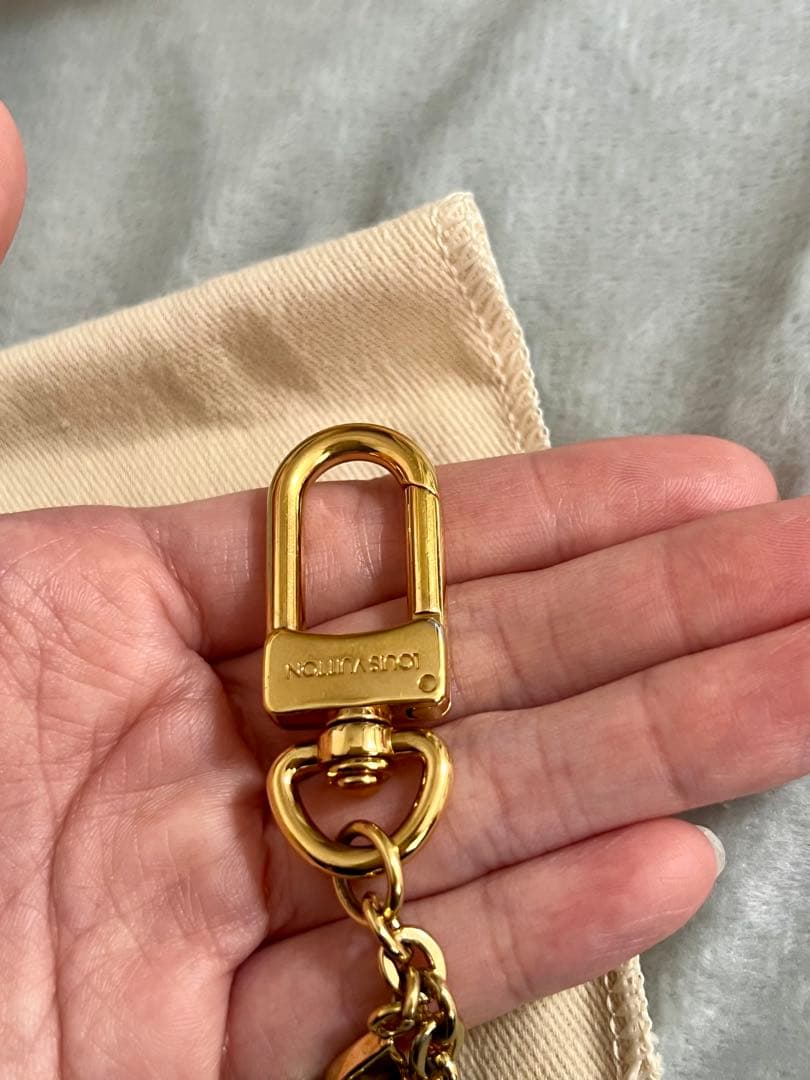 【値下げ中】ヴィトン　バッグチャーム　チェーン　スプリング　ストリート