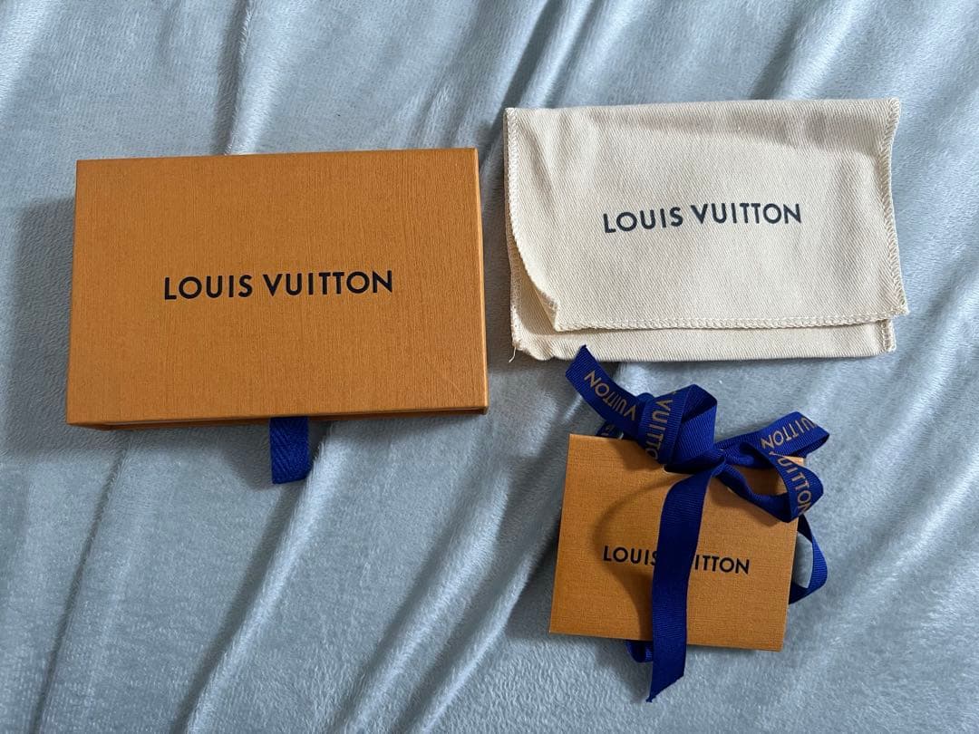 【値下げ中】ヴィトン　バッグチャーム　チェーン　スプリング　ストリート