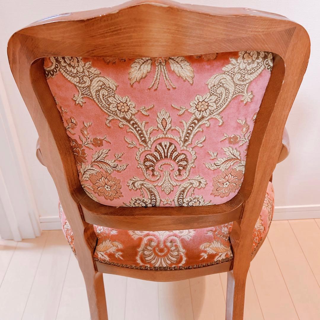 アンティークチェア　肘付き　ロココ調　猫足　ヴィンテージ　ピンク　イス　金華山張