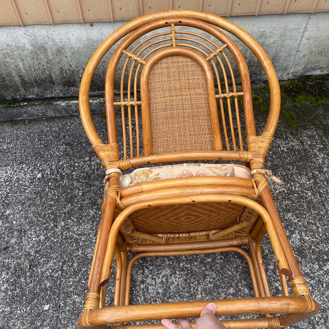 ラタン 花柄クッション椅子 大きな籐の肘掛け付き椅子　ビンテージ　木製チェア