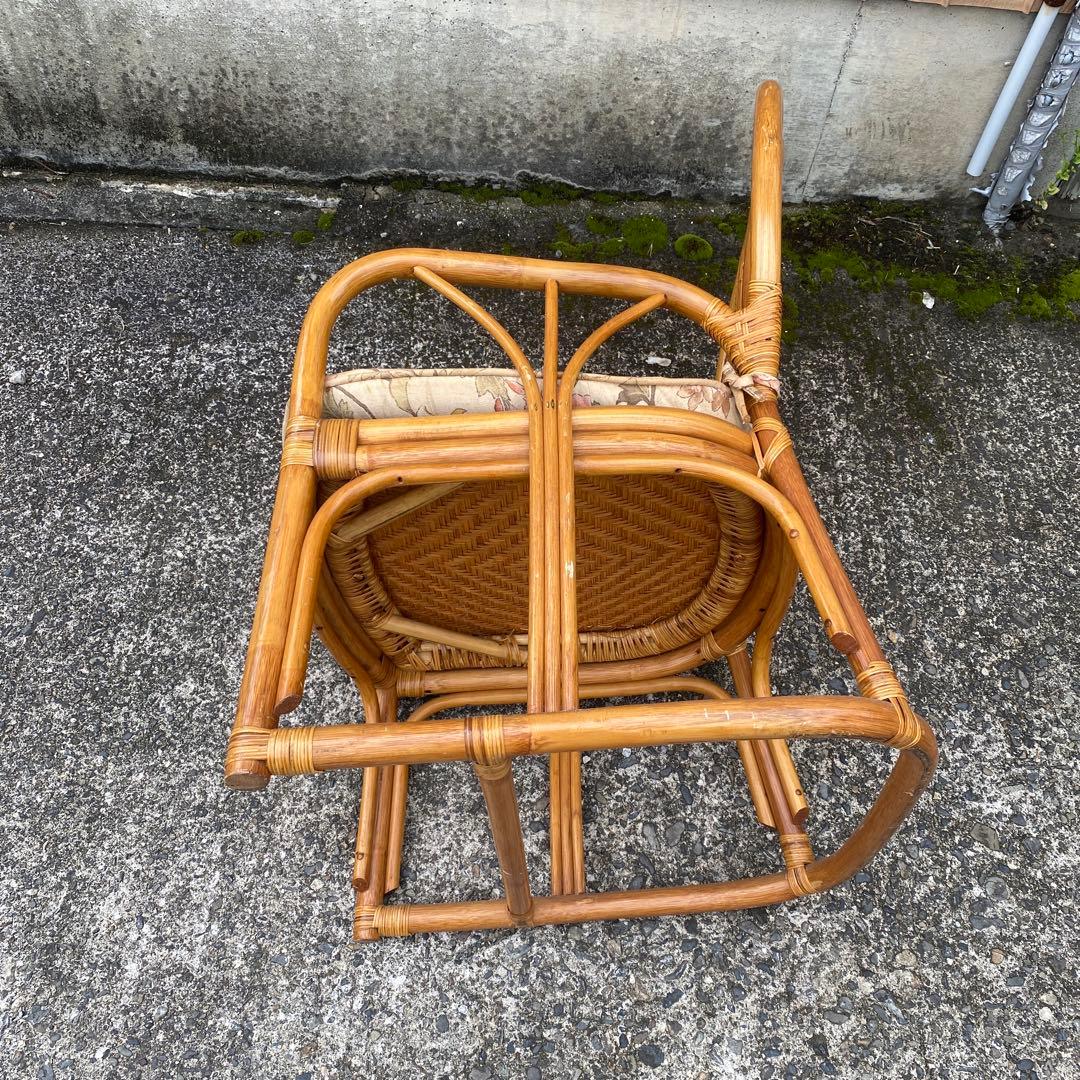 ラタン 花柄クッション椅子 大きな籐の肘掛け付き椅子　ビンテージ　木製チェア