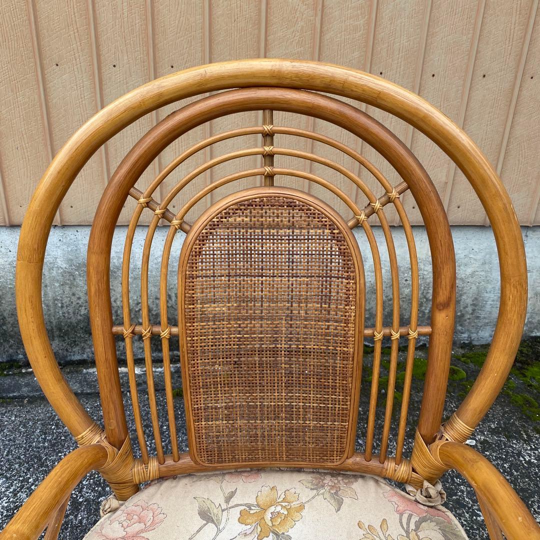 ラタン 花柄クッション椅子 大きな籐の肘掛け付き椅子　ビンテージ　木製チェア