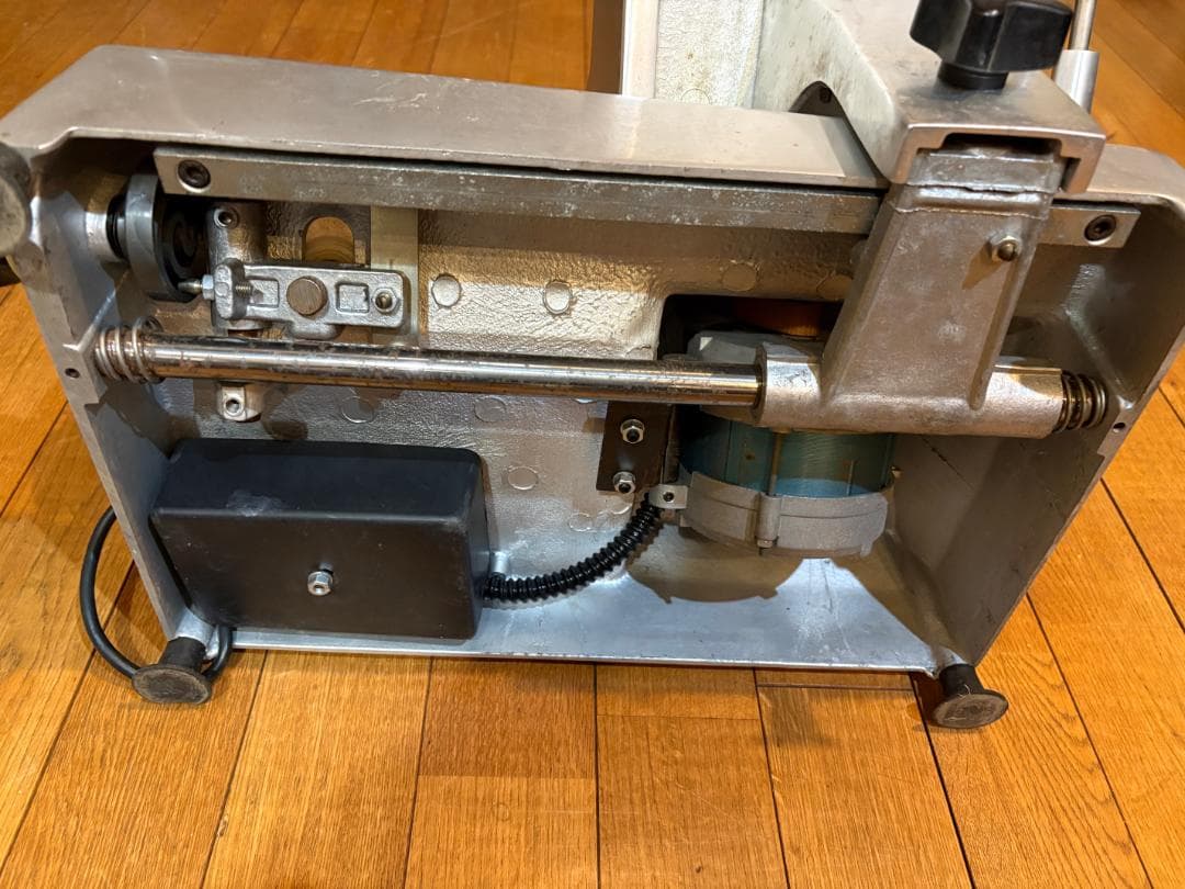 ABM 田崎　ミート・ハムスライサー φ250mm 刃研付属 イタリア製
