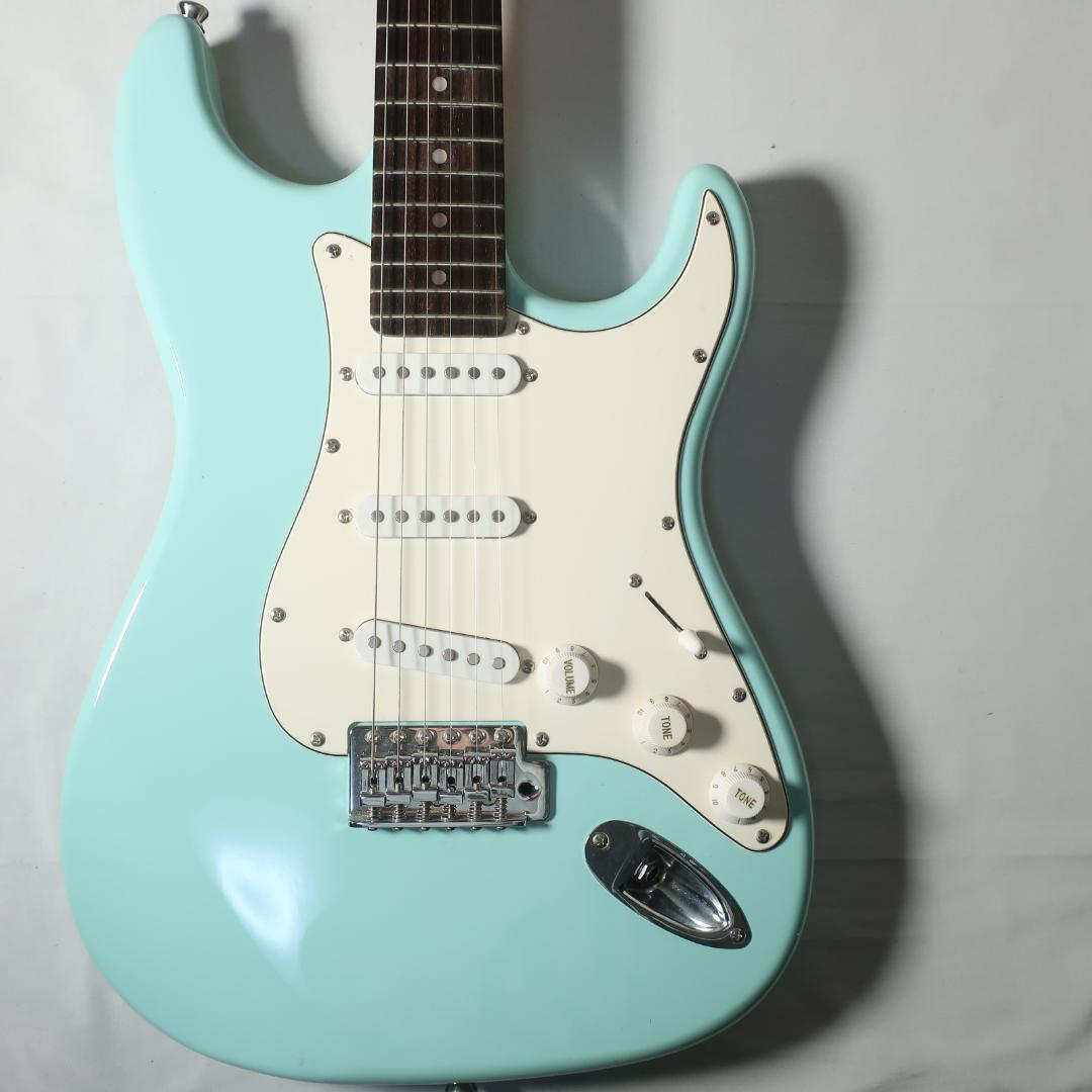 美品 Legend サーフグリーン ストラトキャスタータイプ ギター ケース付