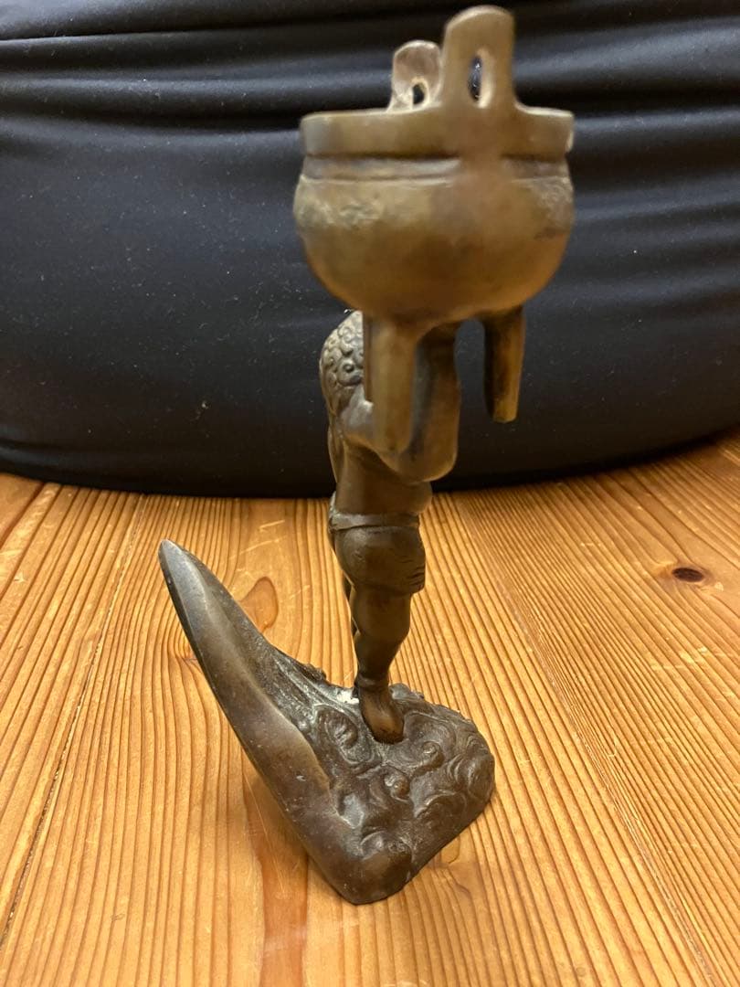 珍品　鬼型 香炉　台付　銅製 彫刻 置物 開運 風水 骨董 古美術 アンティーク