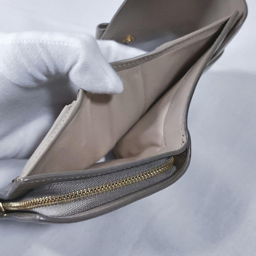 Chloe　ABY　クロエ　アビー　南京錠のチャーム　三つ折り財布