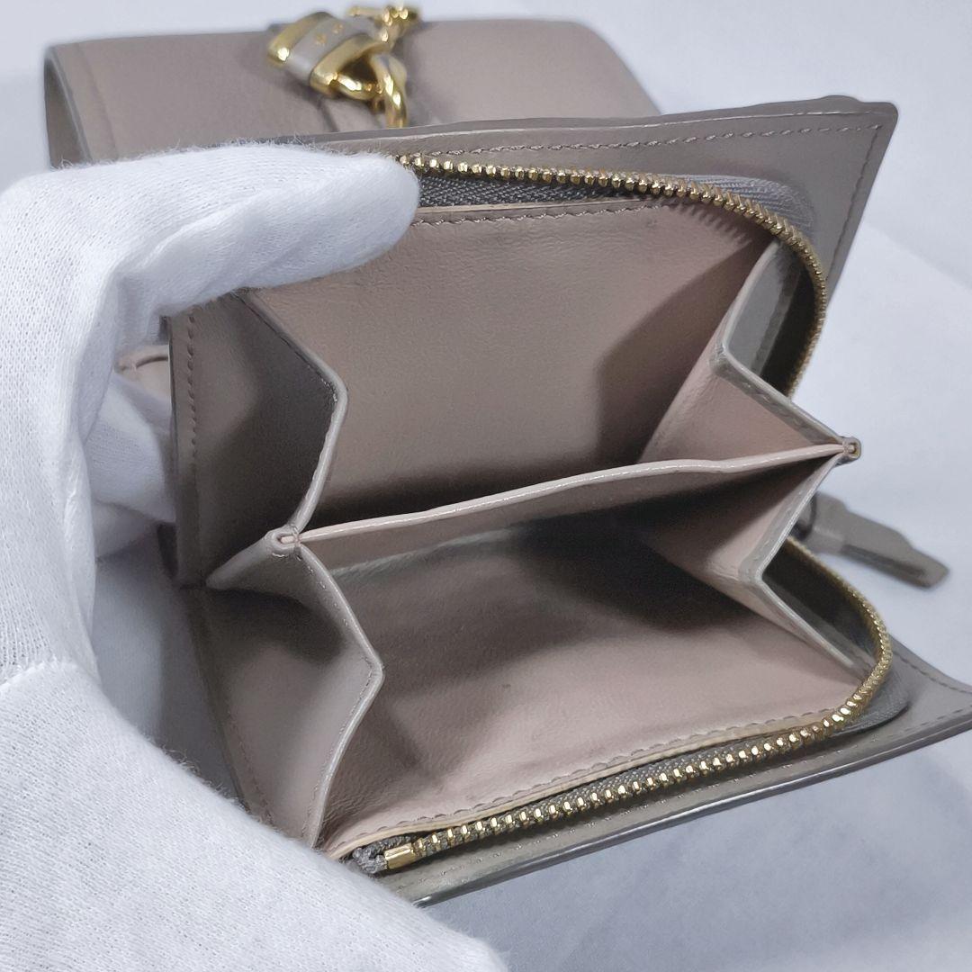 Chloe　ABY　クロエ　アビー　南京錠のチャーム　三つ折り財布