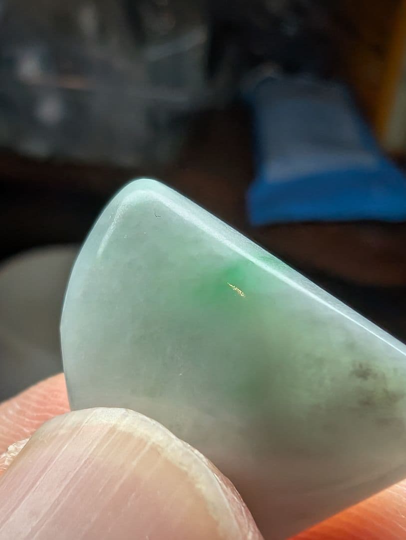 小滝　翡翠　糸魚川　ペンダント　白地が綺麗　緑