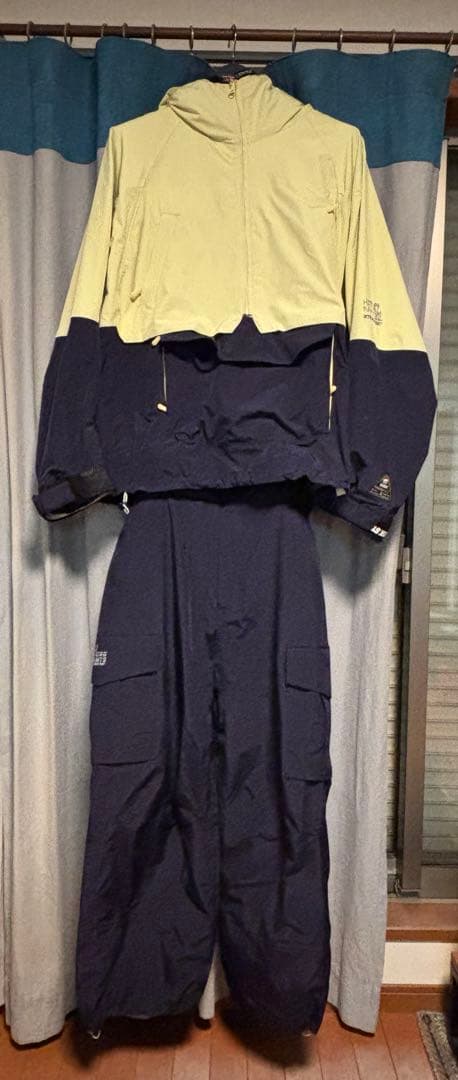 23-24 マウンテンロックスター　ハルマキ2 プルオーバー カーゴパンツ