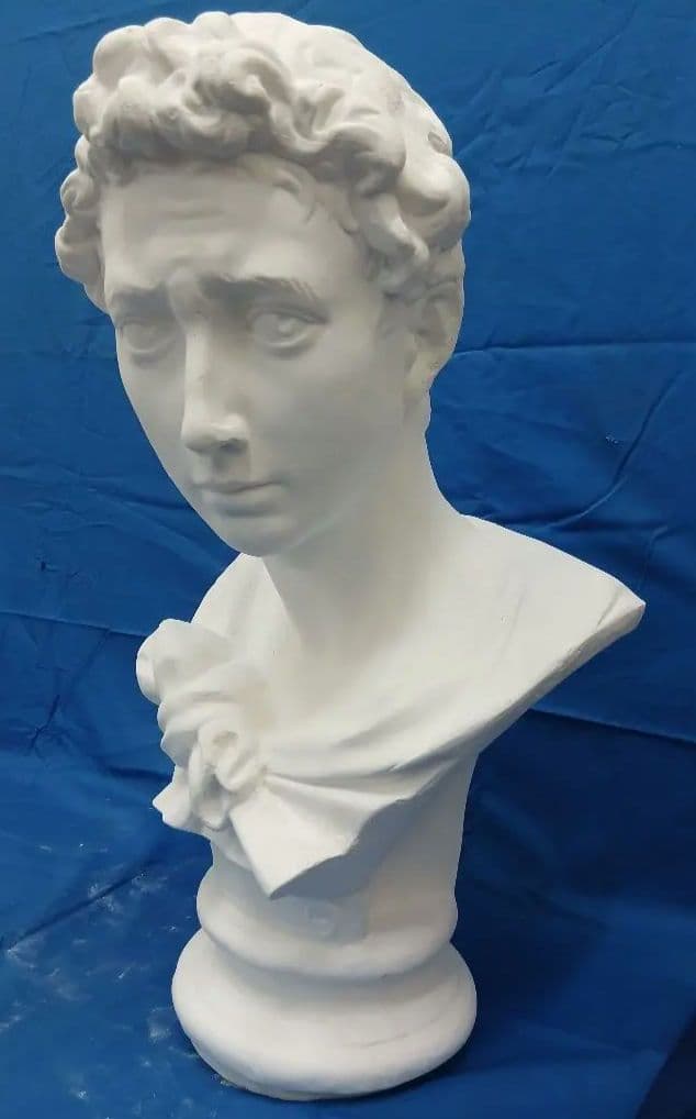 よし。ジョルジョ首像