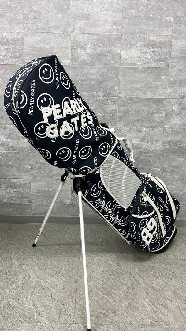 ★人気完売品★ PEARLY GATES ビッグスマイリーキャディバッグ