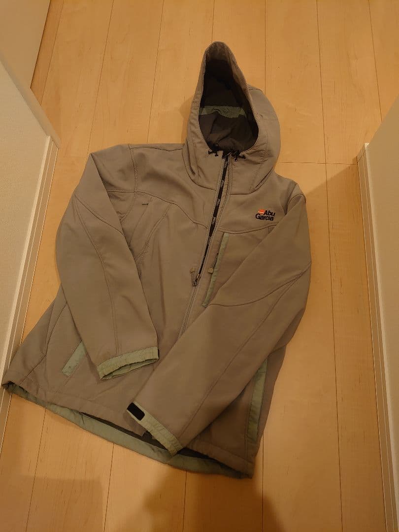 希少 アブガルシア 防寒ジャケット ウェア グレー