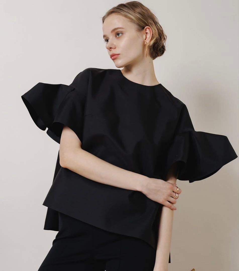 ア*オ様 今期　HEVE ヘイヴ　フィンスリーブ　ホワイト