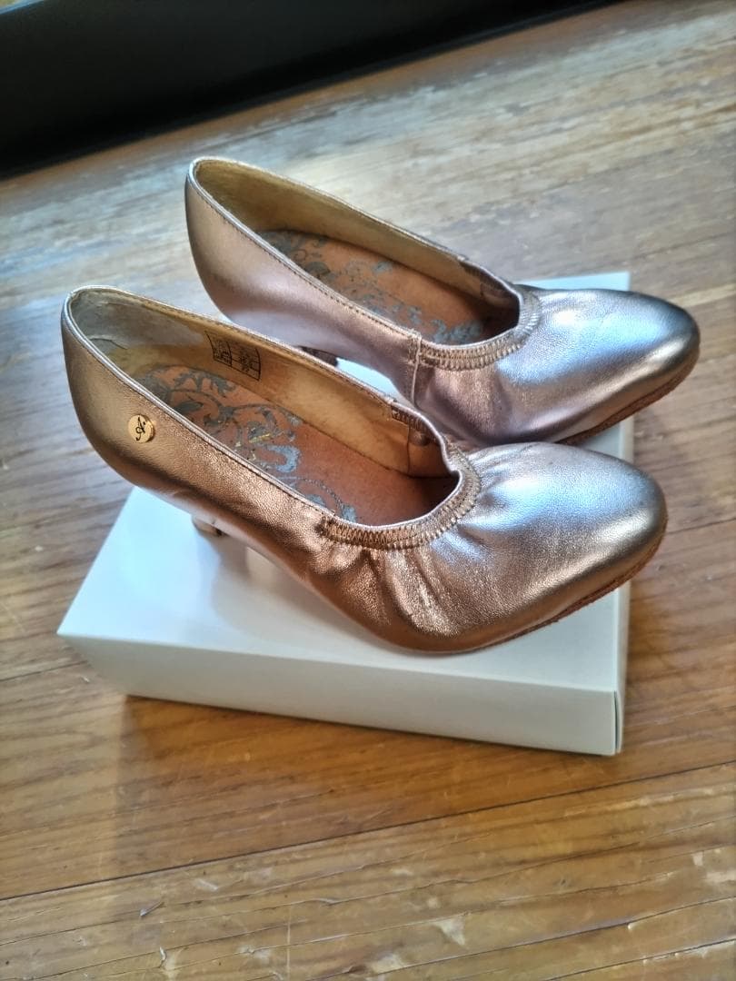 メタリックゴールド ダンスシューズ 女性用