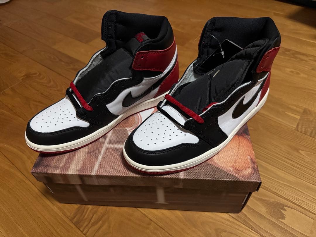 yyyエア ジョーダン 1 レトロ HIGH OG \"Black Toe\"