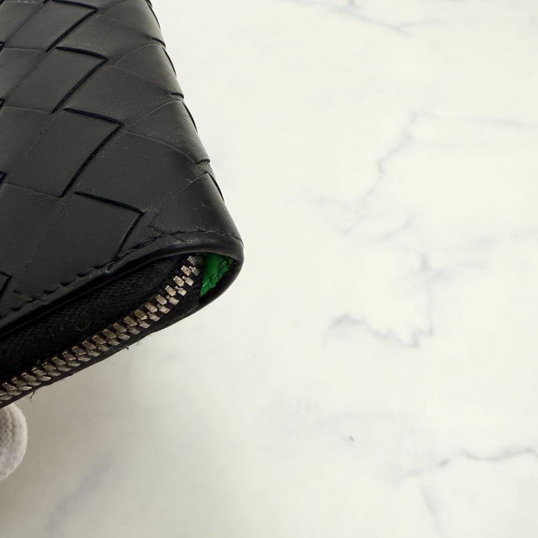 極美品　BOTTEGA VENETA マキシイントレチャート 長財布 黒 × 緑