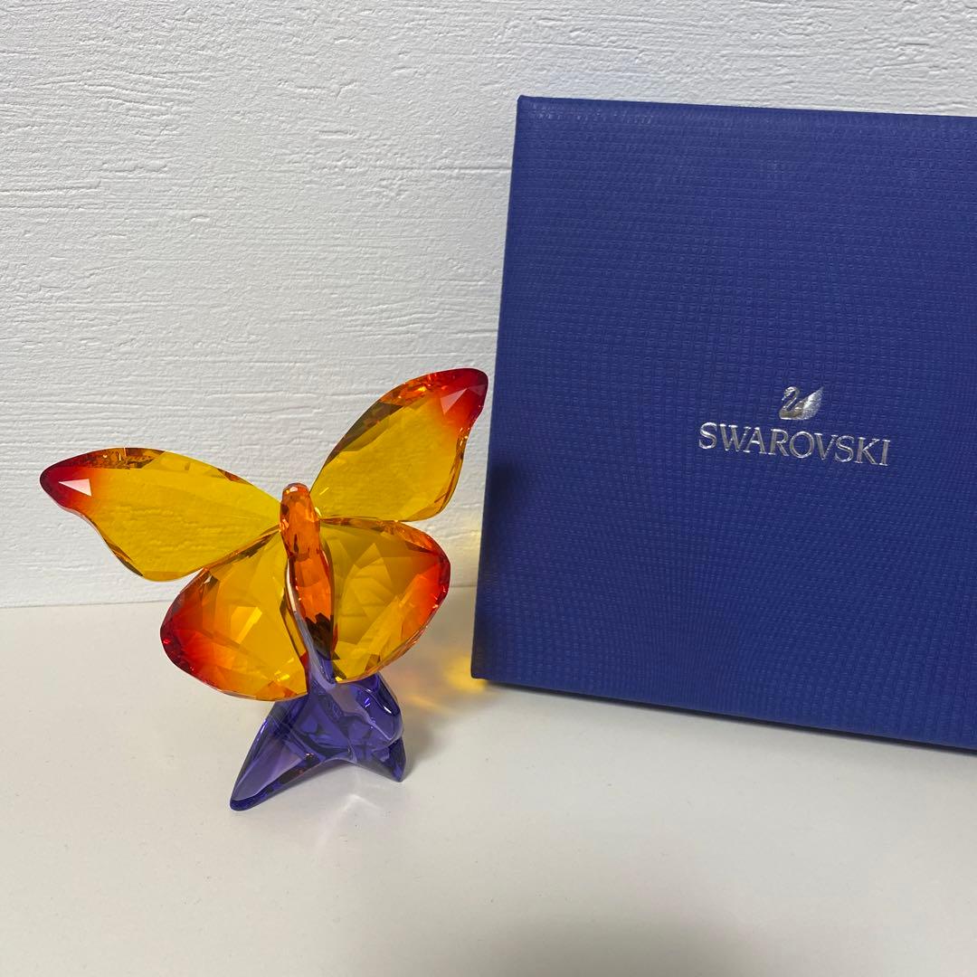 スワロフスキー★バタフライと花　置物