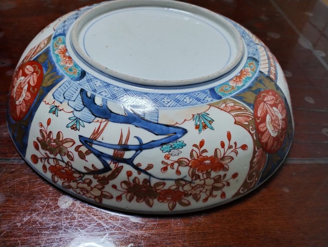 花鳥風月模様の陶磁器大皿