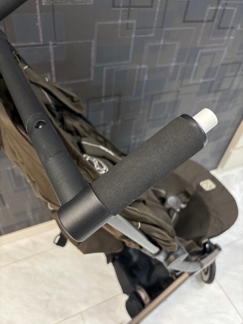 最新2025年モデル　Cybex Libelle チョコレートブラウン