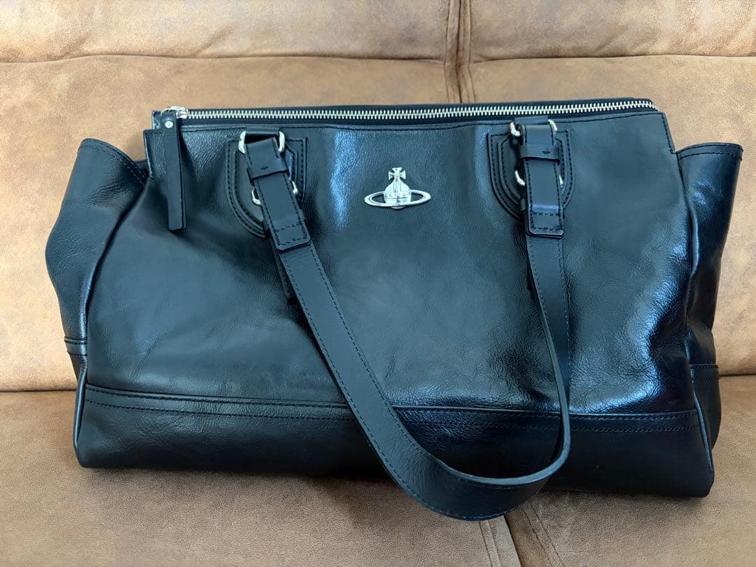 ヴィヴィアン ・ウエストウッド　レザートートバッグ