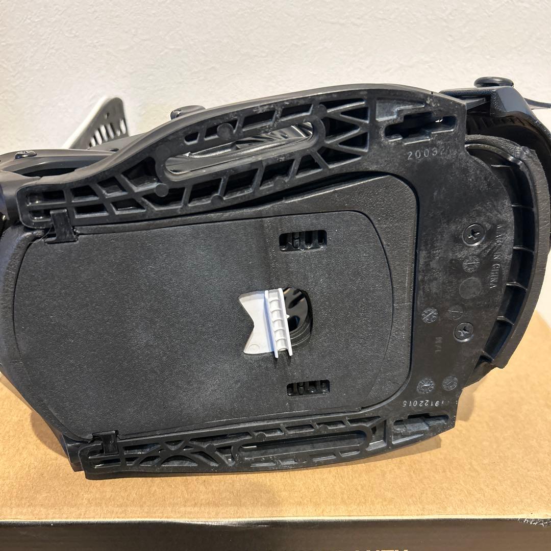 バートン　GENESIS スノーボード ビンディング　est ジェネシス