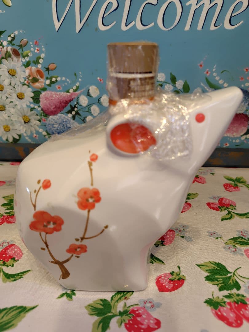 サントリー　ローヤル　ウイスキー　干支　子年　1996年　陶器　古酒　未開封